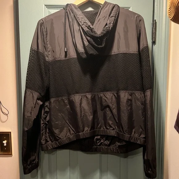 Torrid cropped mesh inset active jacket - Picture 4 of 4